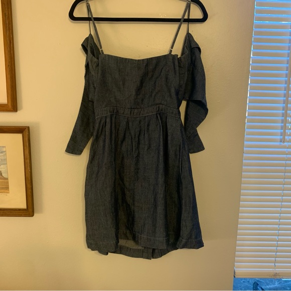 Tie-front mini dress - Picture 2 of 7